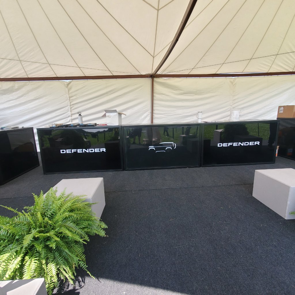 Land Rover Defender - Tent Event Display