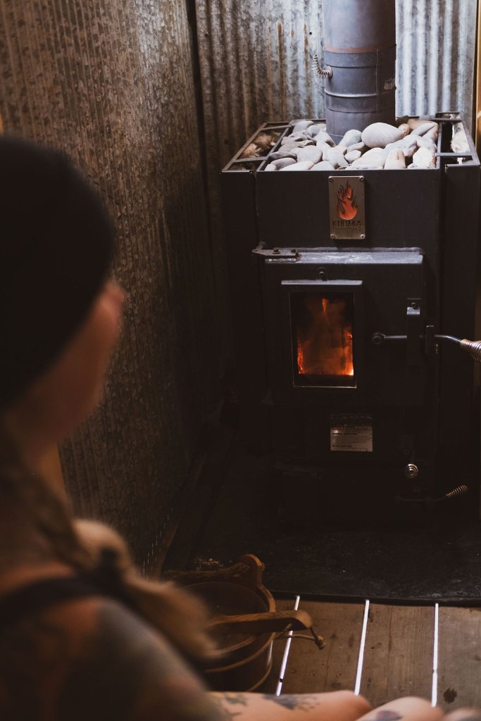 Kuuma stove fire detail