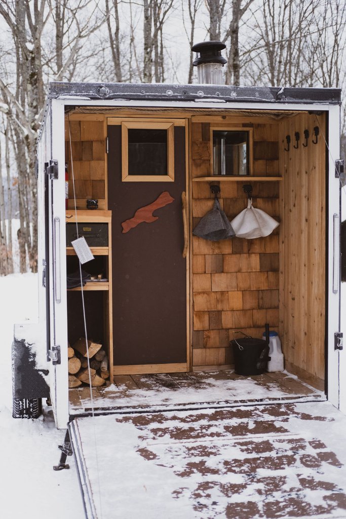 Heat Retreat mobile sauna exterior