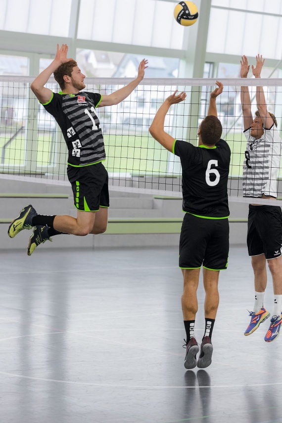 Handball & Volleyball