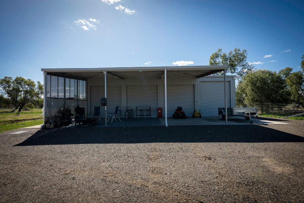Commercial Facility Roma Murray Builders Commercial Steel Shed Facility Roma Queensland