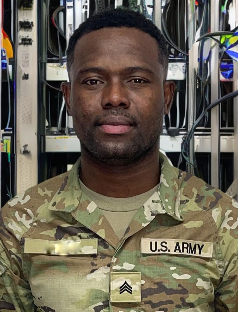 Seyi Hunsa