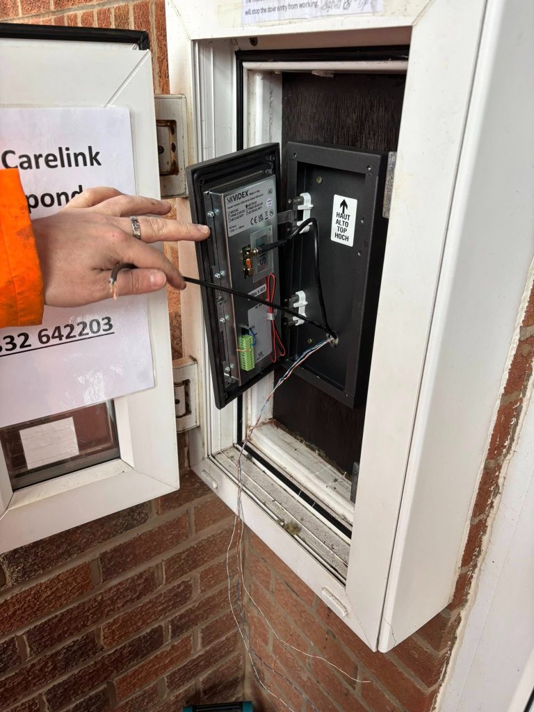 Videx 4G GSM Door Entry Kit