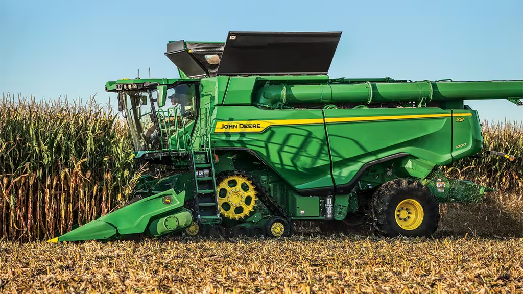 Equipment / Tractor