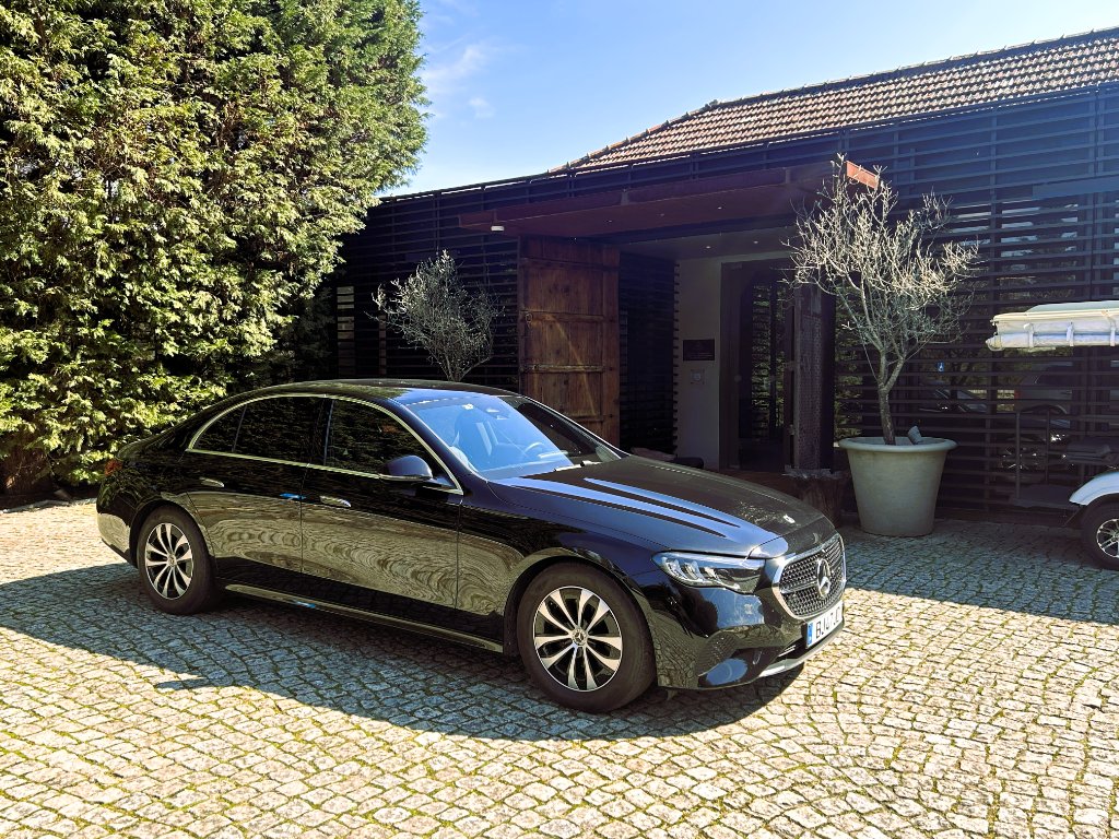 Luxury Mercedes fleet for private transfers in Portugal - Douro Valley transportation