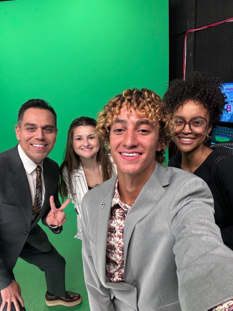Multimedia Journalism Advocacy students at Univision Foundation studios 3