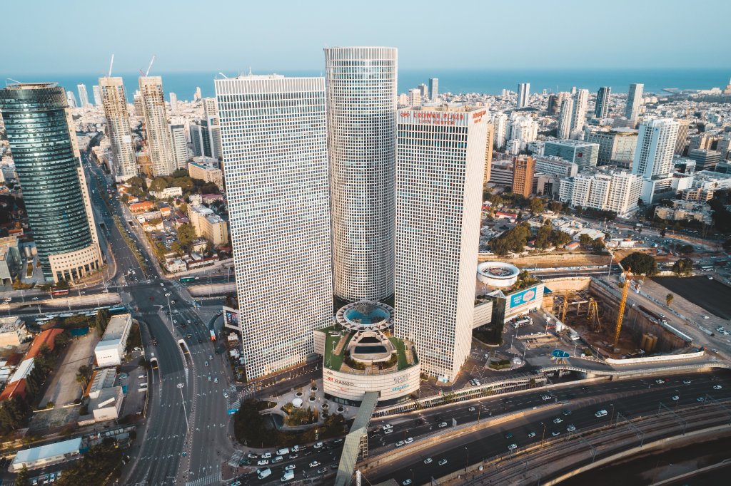 azrieli trio