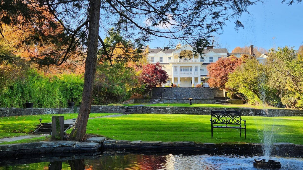 Mansion at Noble Lane