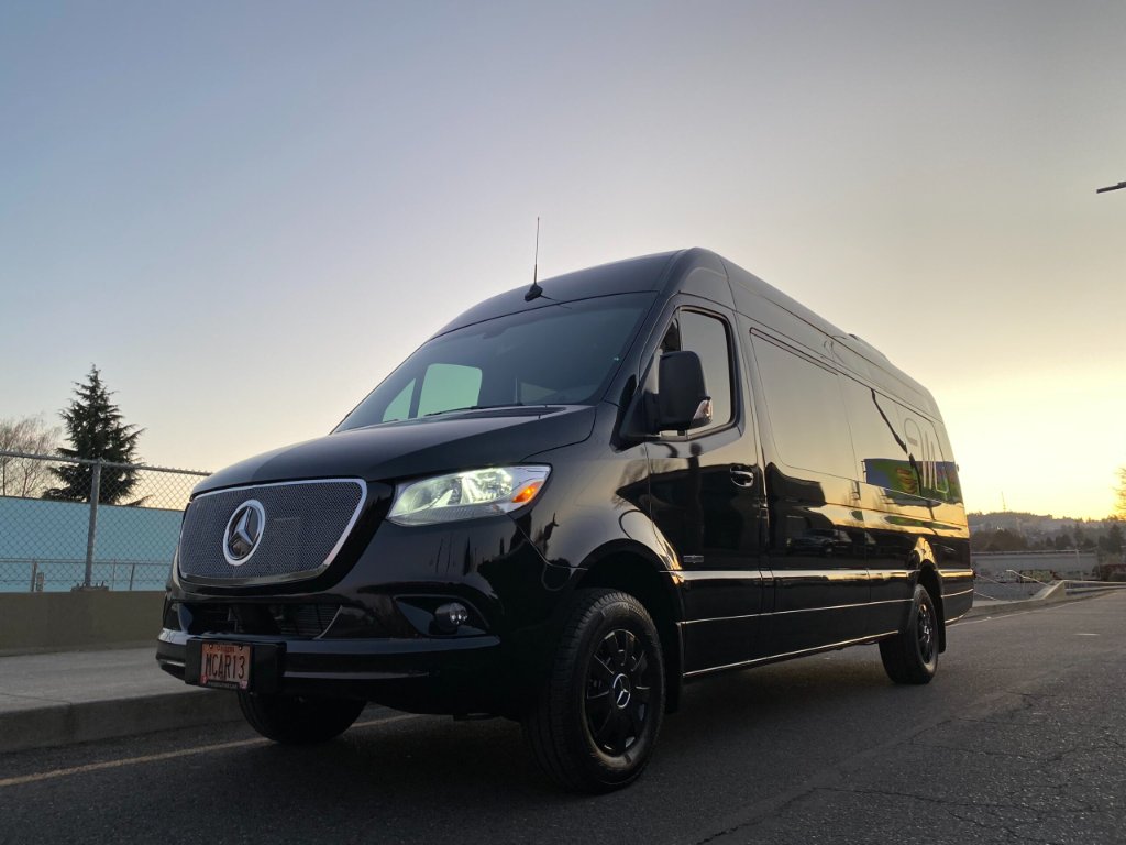 Mercedes Executive Shuttle