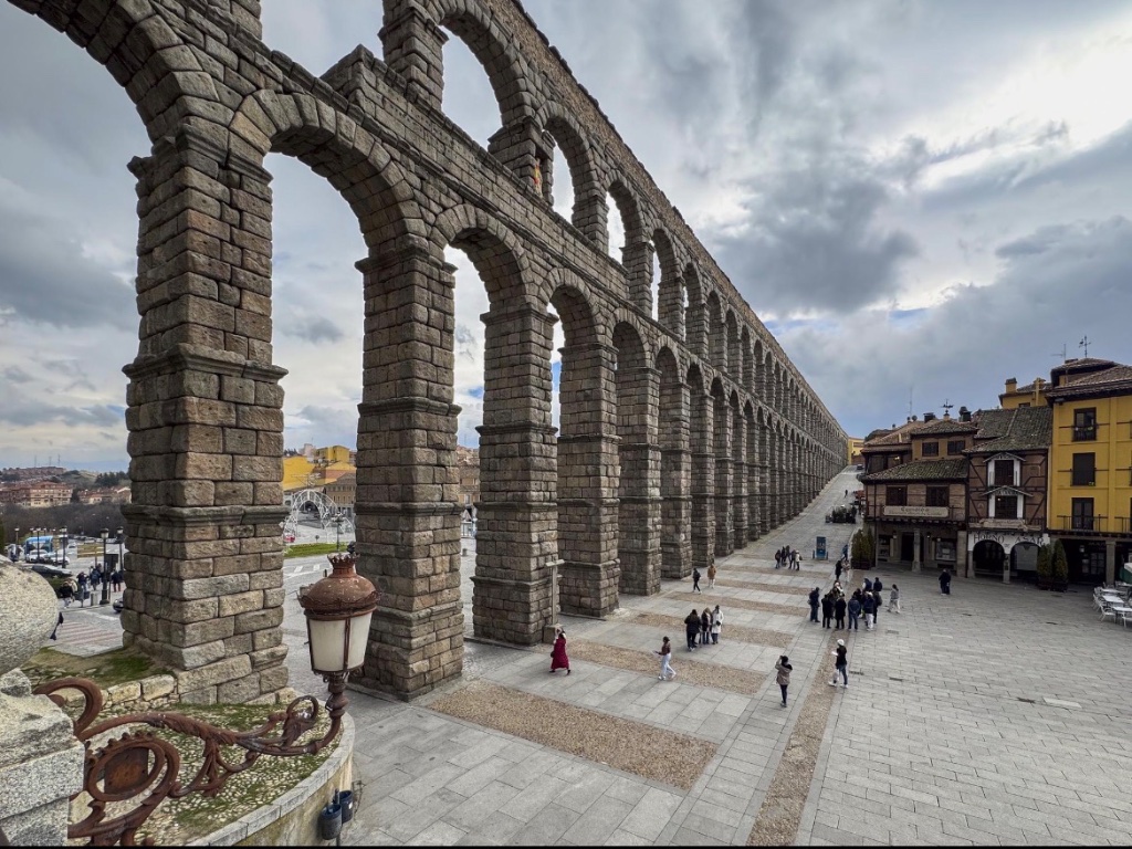 Excursión a Segovia y su Acueducto Romano