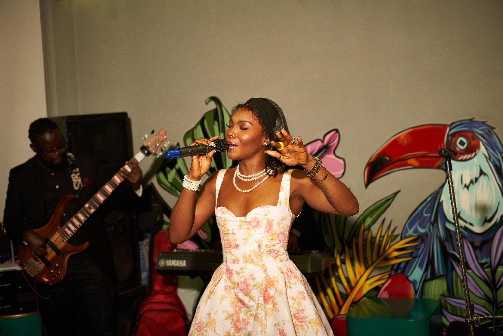 Live Music at Carneval
