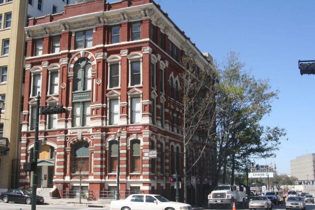 202 Travis at Franklin