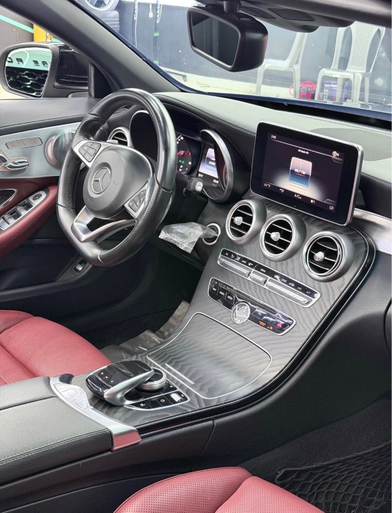 Mercedes-Benz Interior