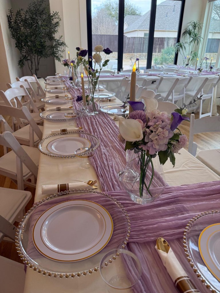 Elegant Dining Table Setup