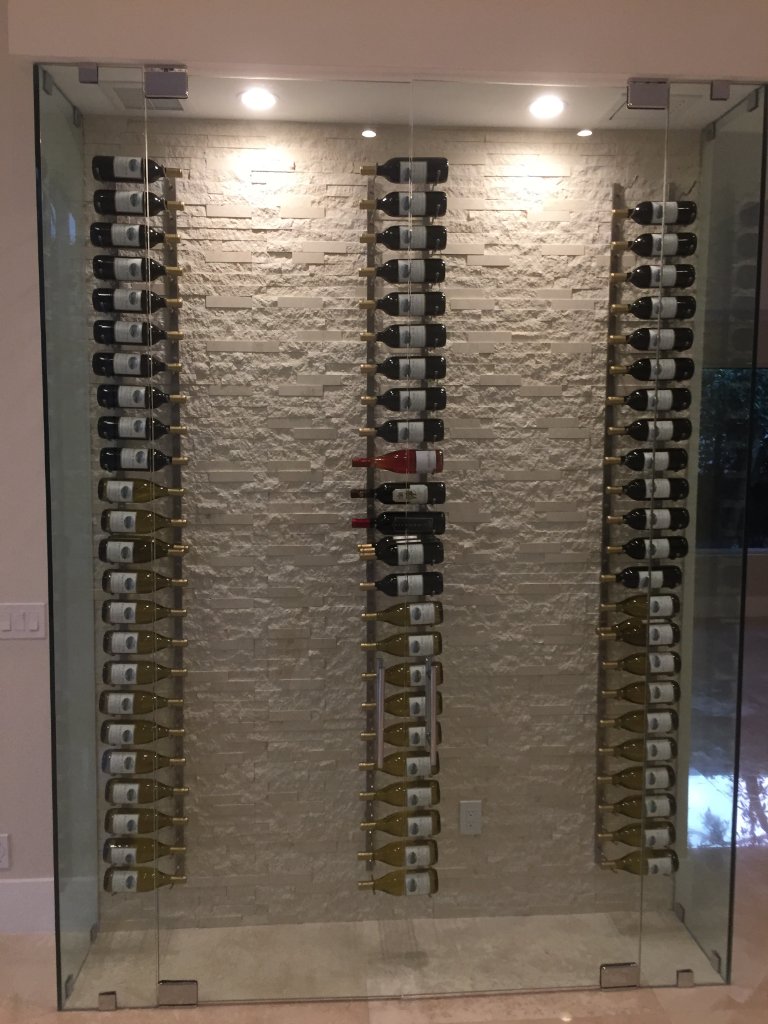 Bar & Wine Cellars 8