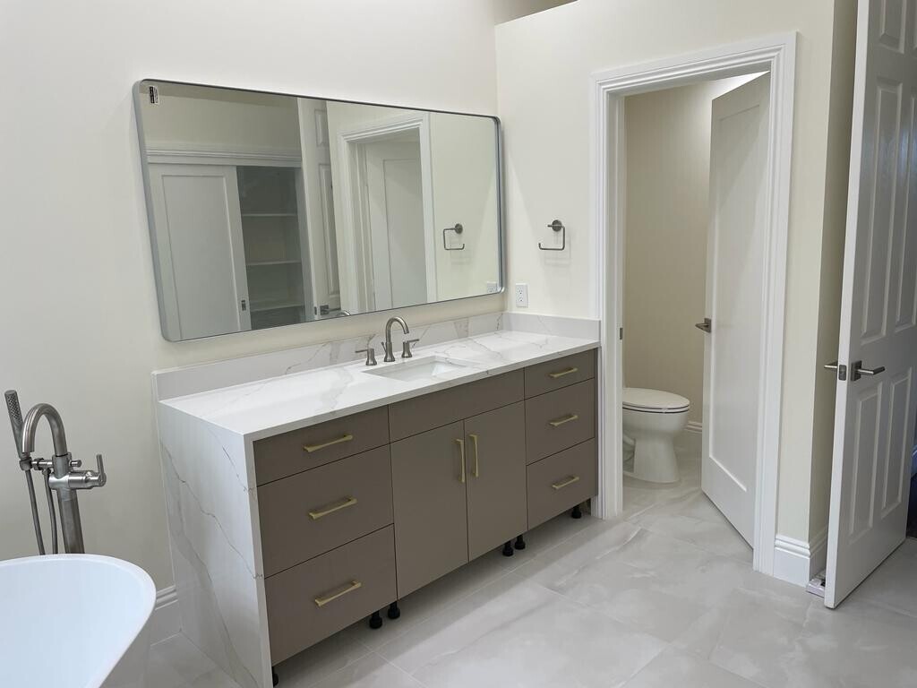 Bathrooms 34