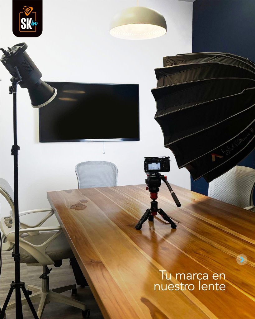 Blue Wall Interview Set