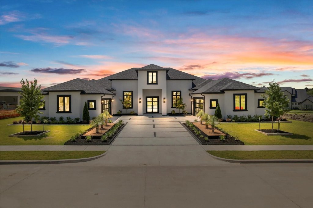 Beautiful Texas home with a new roof by Iconic Roofing