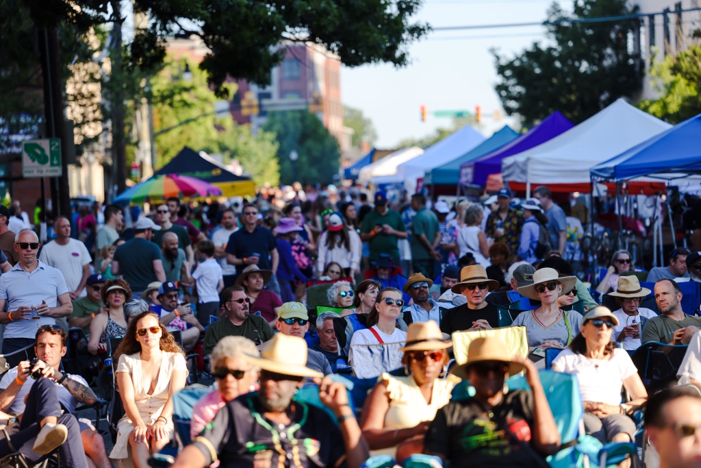 Large Outdoor Street Festivals