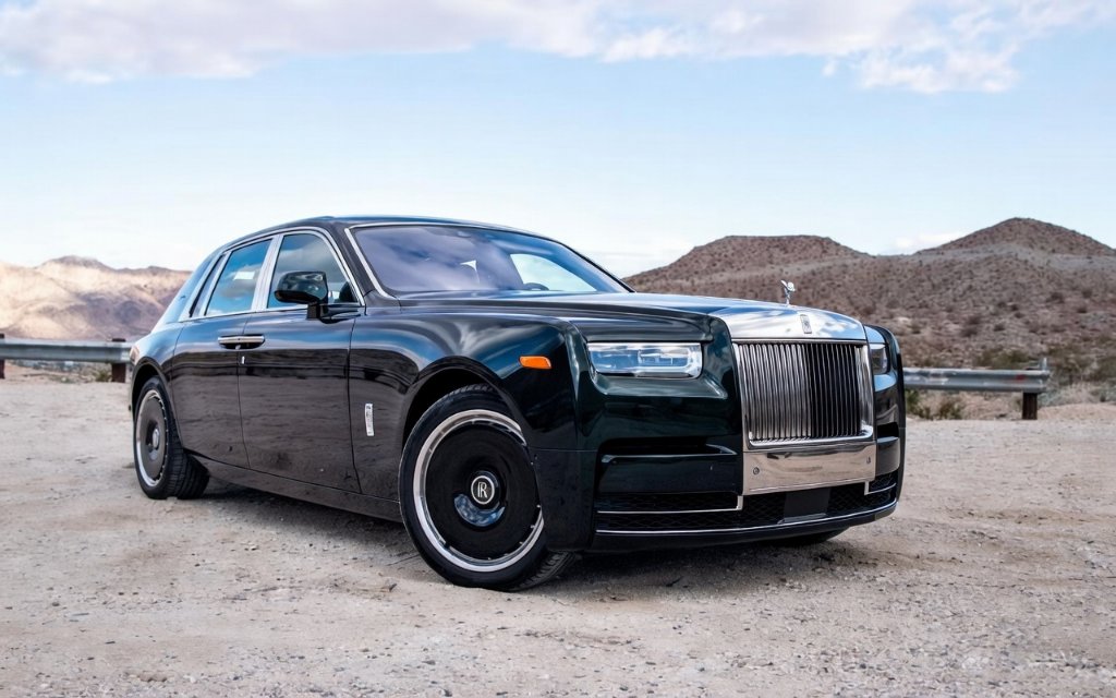 Specialty Vehicle — Rolls-Royce or Bentley