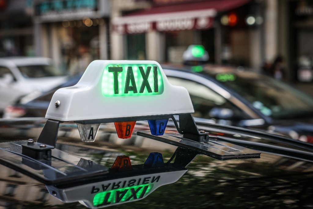 Taxi