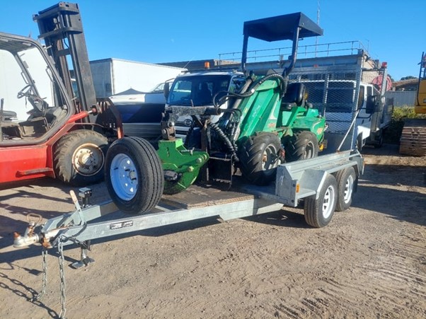 Avanti Loader