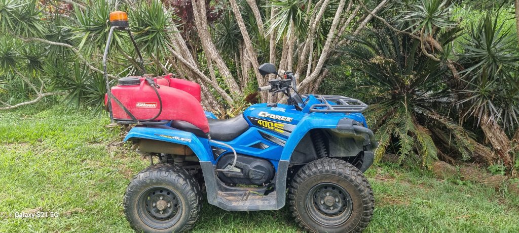 Polaris 400 4WD Quad Bike with Sprayer