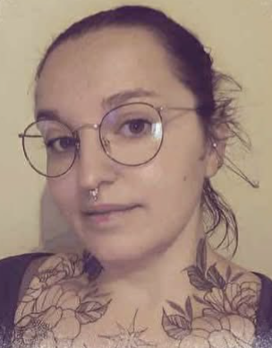 Lovadia, tatoueuse spécialisée en anime à Brassac-les-Mines