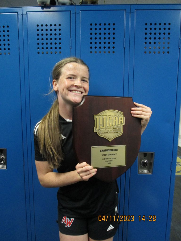 Riley McQueenie — NJCAA soccer player at Arizona Western College, placed by Upper 90 College