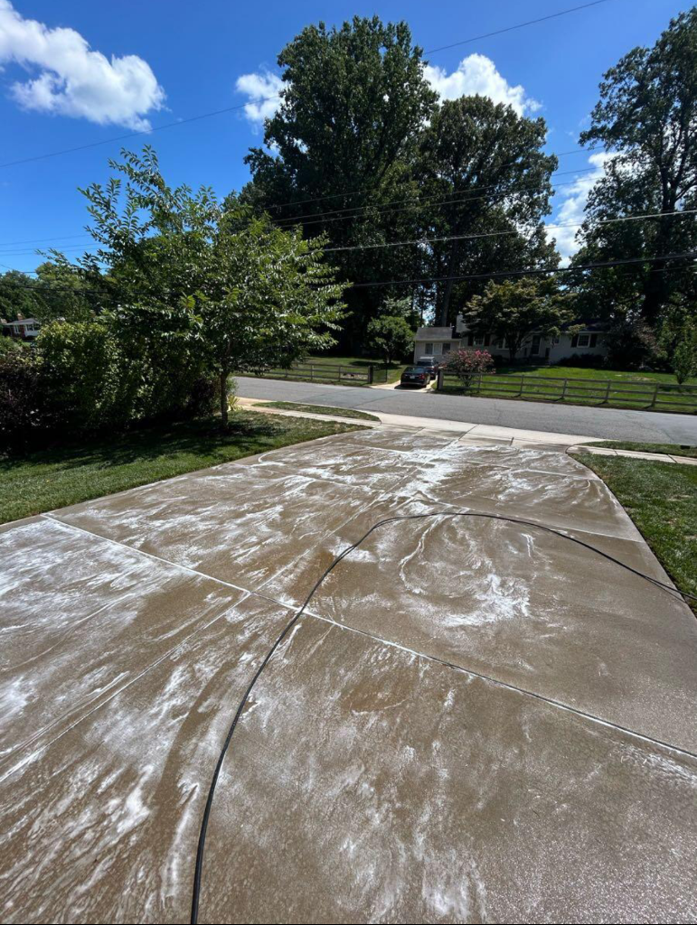 Professional pressure washing services in Northern Virginia