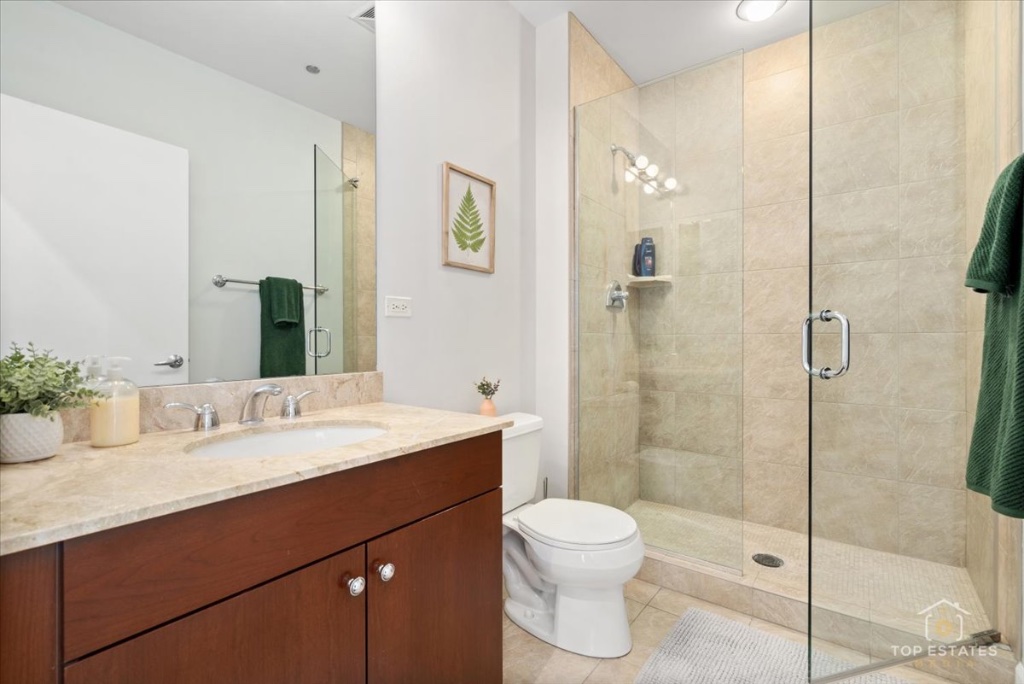 Secondary Ensuite Bathroom