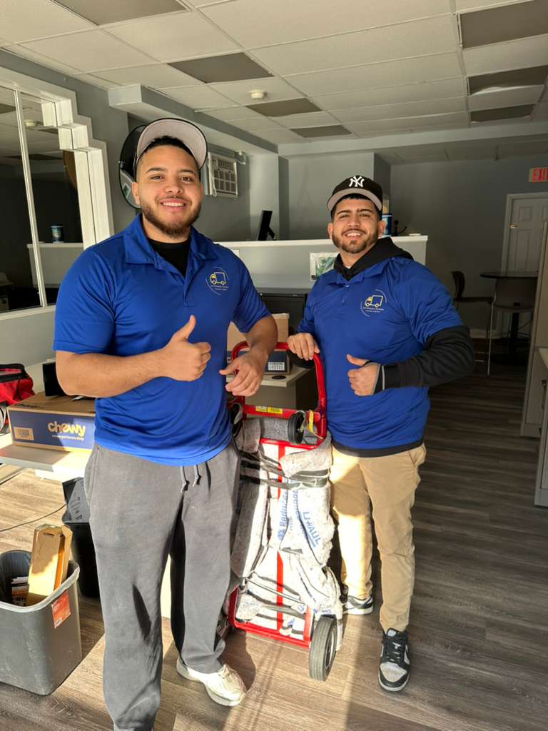 Happy customers after a successful move