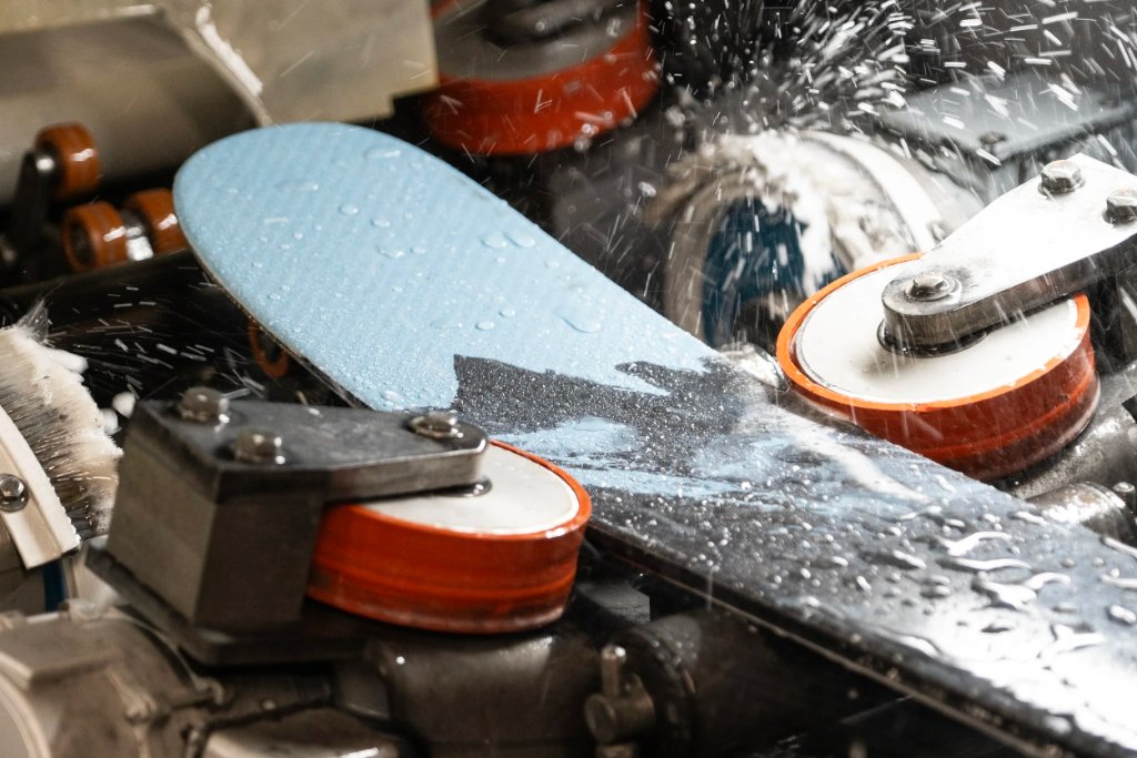Ski & Snowboard Tuning
