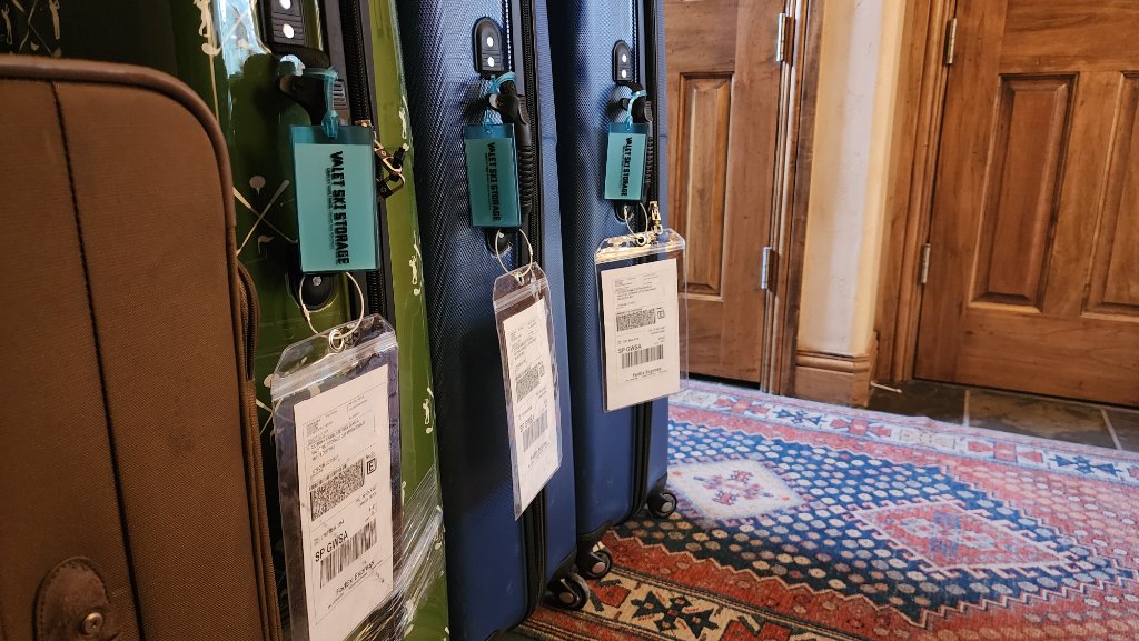 Valet Ski Storage