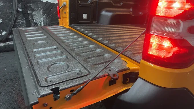 Bed liner install 3