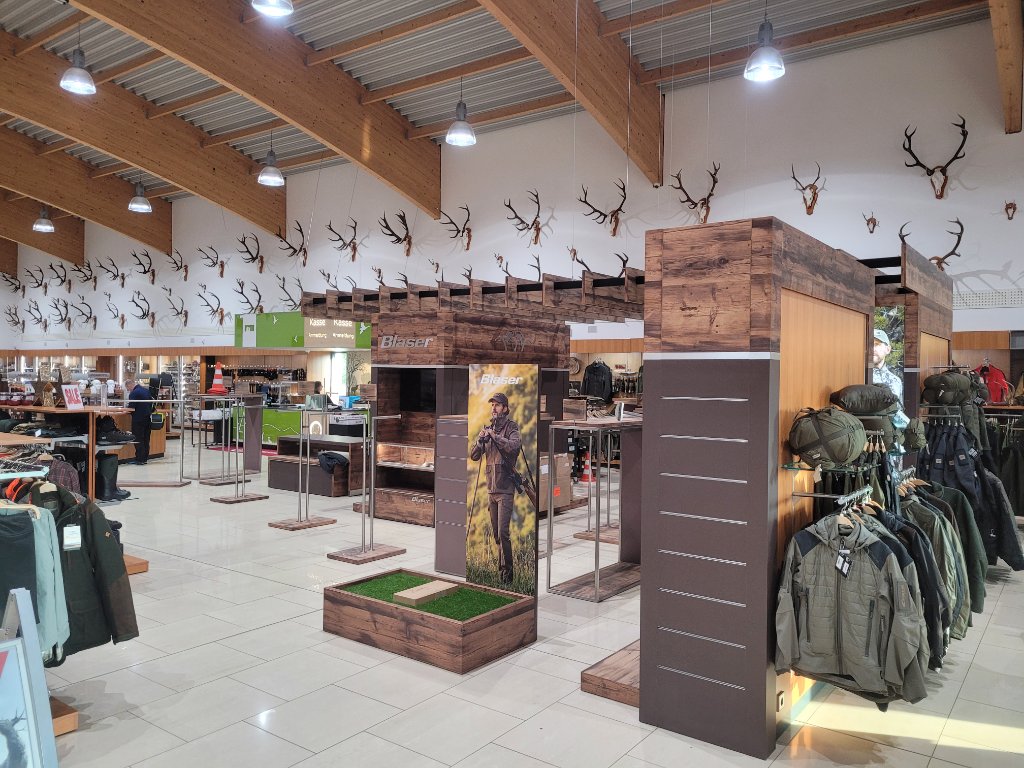 MSZU Ulm Blaser Shop in Shop - MSZU Ulm / Blaser