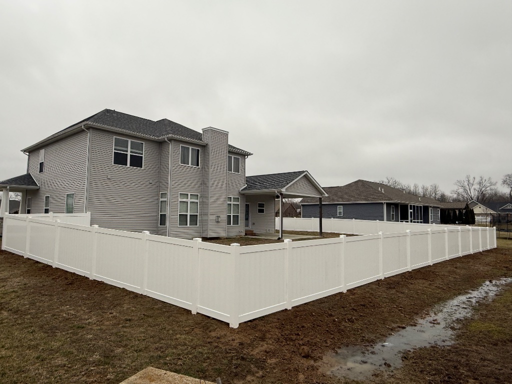 Vinyl Fence Installation - Gertz FenceWorks LLC, Collinsville IL