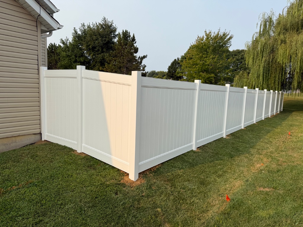 Vinyl Fence Installation Detail - Gertz FenceWorks LLC, Collinsville IL