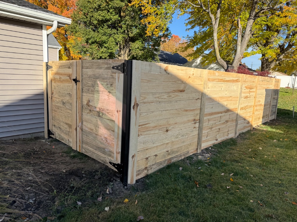 Vinyl Fence Installation - Gertz FenceWorks LLC, Collinsville IL