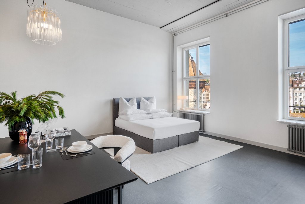 Loft mit Brückenblick