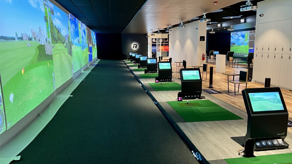 Indoor Golf Simulation