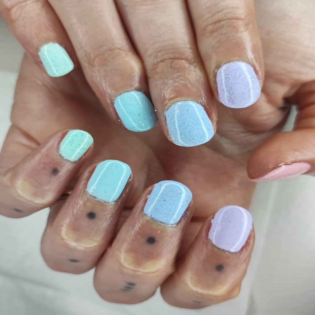 Pose d'ongles nail art - Lovadia Beauté des Ongles