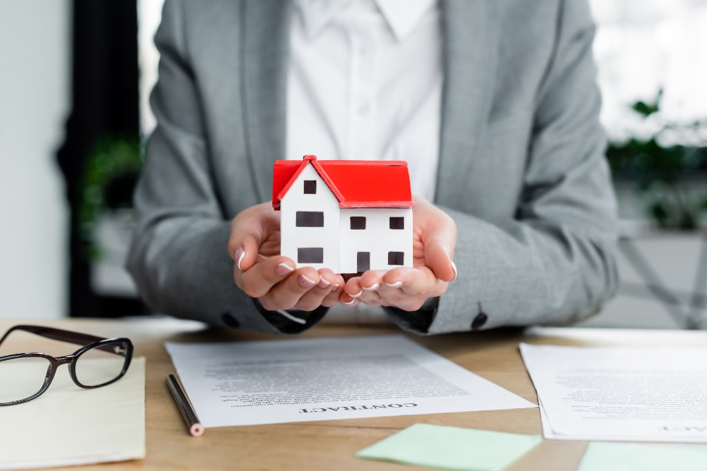 Mortgage broker with house model