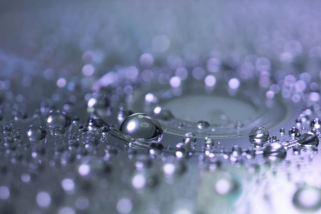 Water Drop Macro Photography: Complete Guide to Capturing Droplets