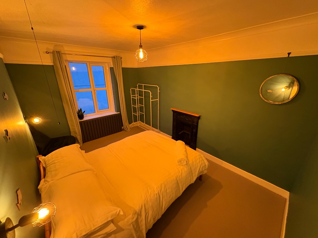 Second Bedroom (Double & Single)