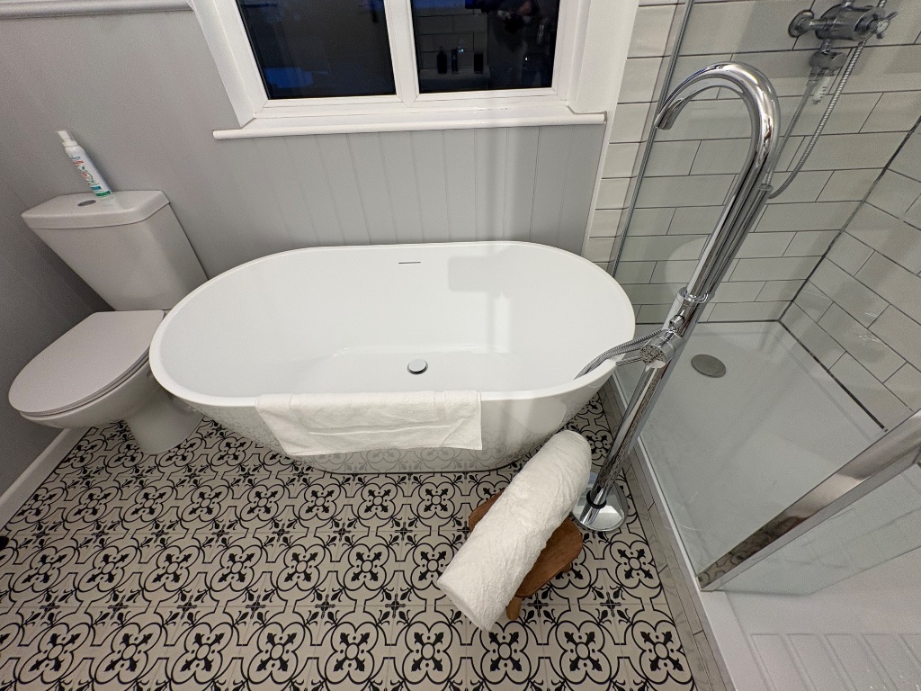 Freestanding Bath