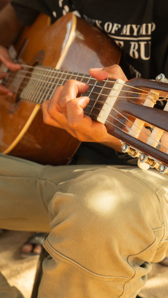 Sadam, musicien touareg du groupe Imarhan, Sahara algérien