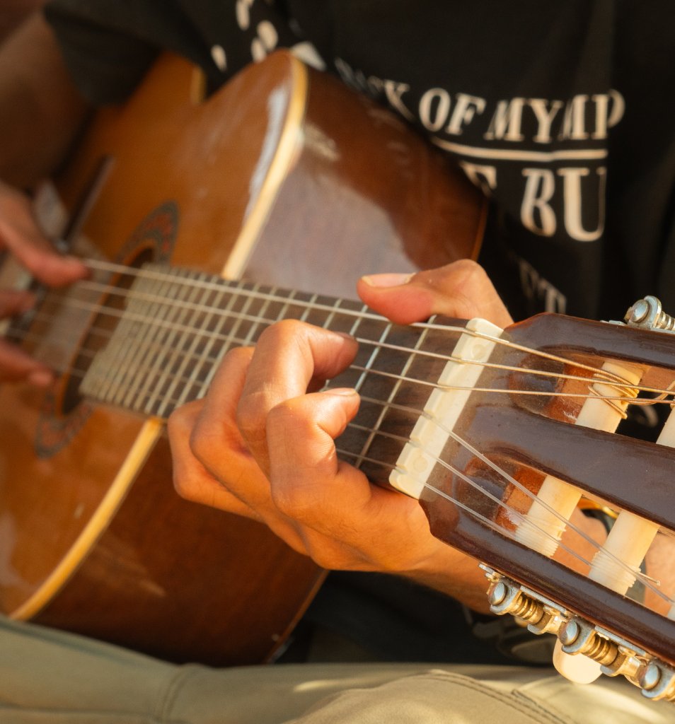 Sadam, musicien touareg du groupe Imarhan, Sahara algérien