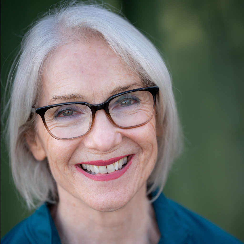 Liz Hodge