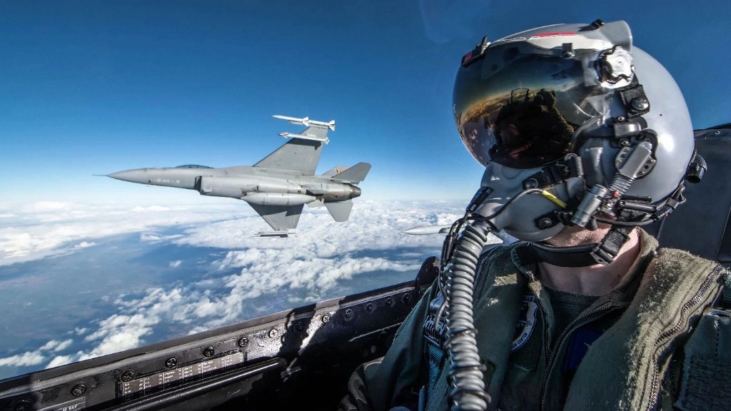Jet Dogfighting!